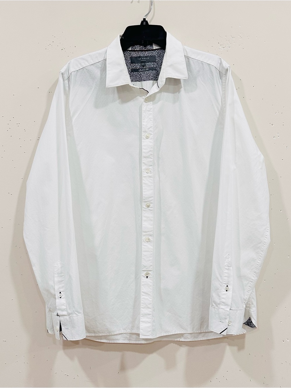 Ted Baker London Dress Shirt Men’s 17 Modern Fit White Long Sleeve Contrast Cuff